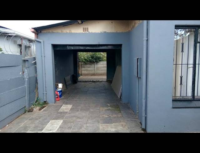 3 BEDROOM HOUSE FOR SALE IN ROODEPOORT CENTRAL